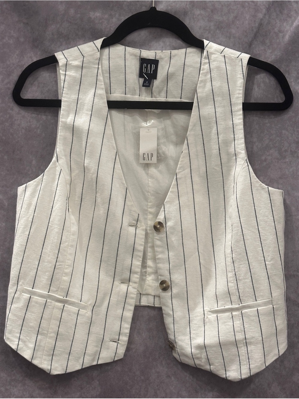 GAP White Pinstripe Vest - Picture 5 of 8